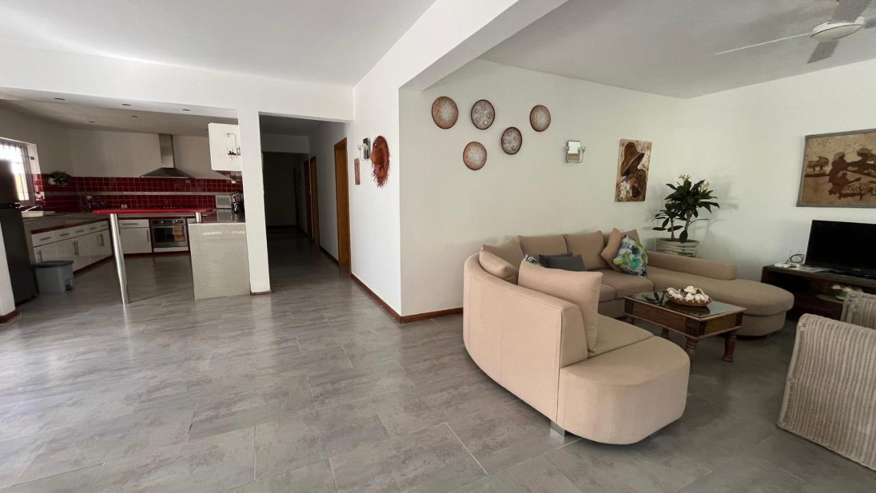 4 Bedrooms Penthouse 50 Meter To The Beach By Dream Escapes Pereybere Beach Eksteriør bilde